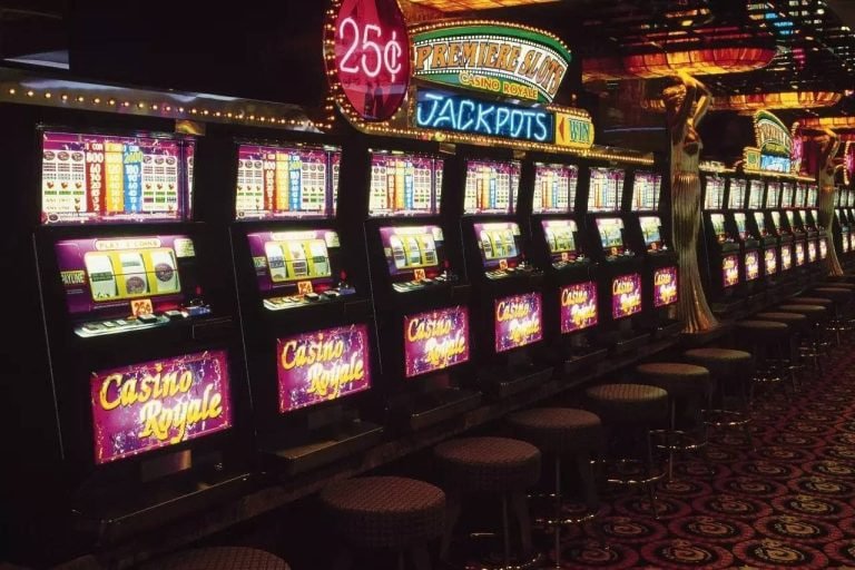 bd89 VIP ကစားသမားများ Football နှင့် Casino ကစားနေသည်